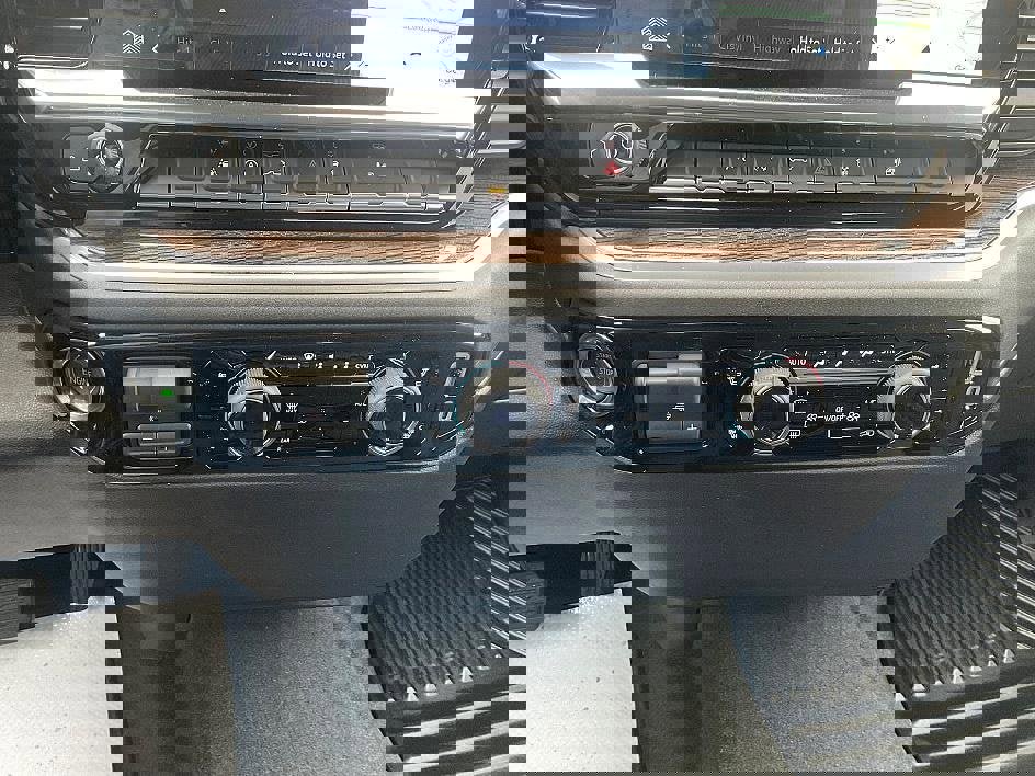 New 2026 Chevrolet Silverado 1500 LT image 19