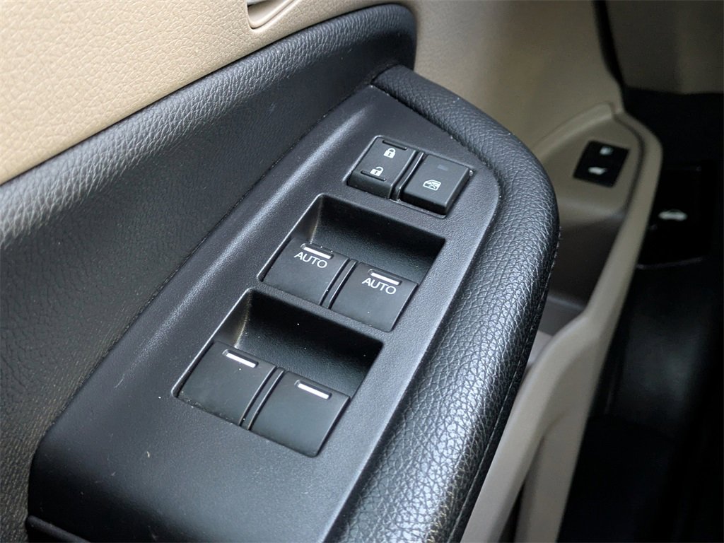 Used 2019 Honda Pilot Elite image 27