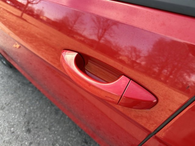 Used 2016 Volkswagen Golf S image 29