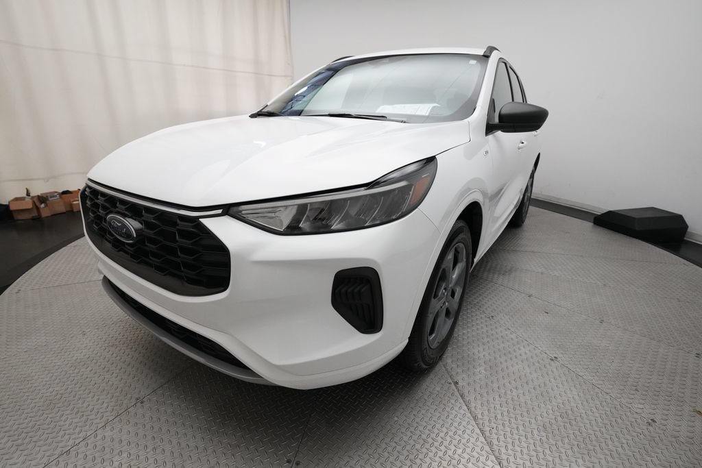 Used 2023 Ford Escape ST-Line w/ Tech Pack #1 AWD/4WD image 12