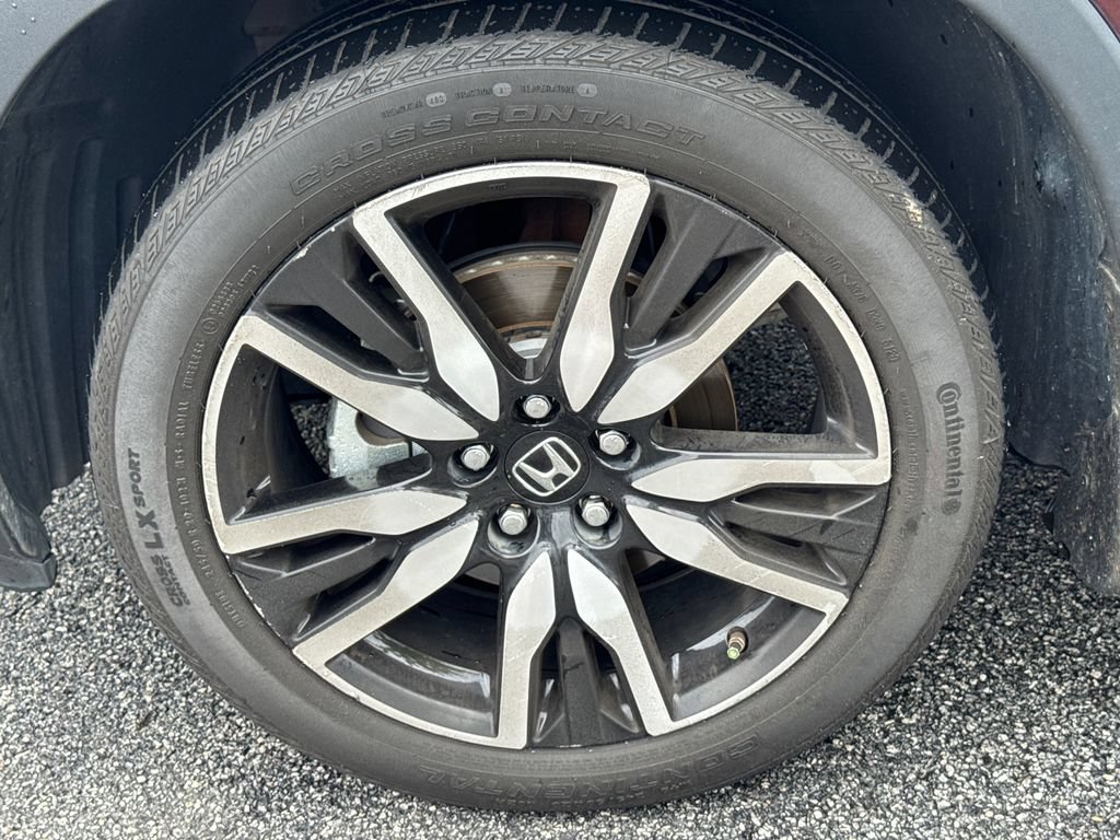 Used 2021 Honda Pilot Touring image 11