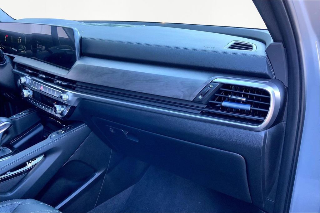Used 2025 Kia Telluride EX X-Line image 17