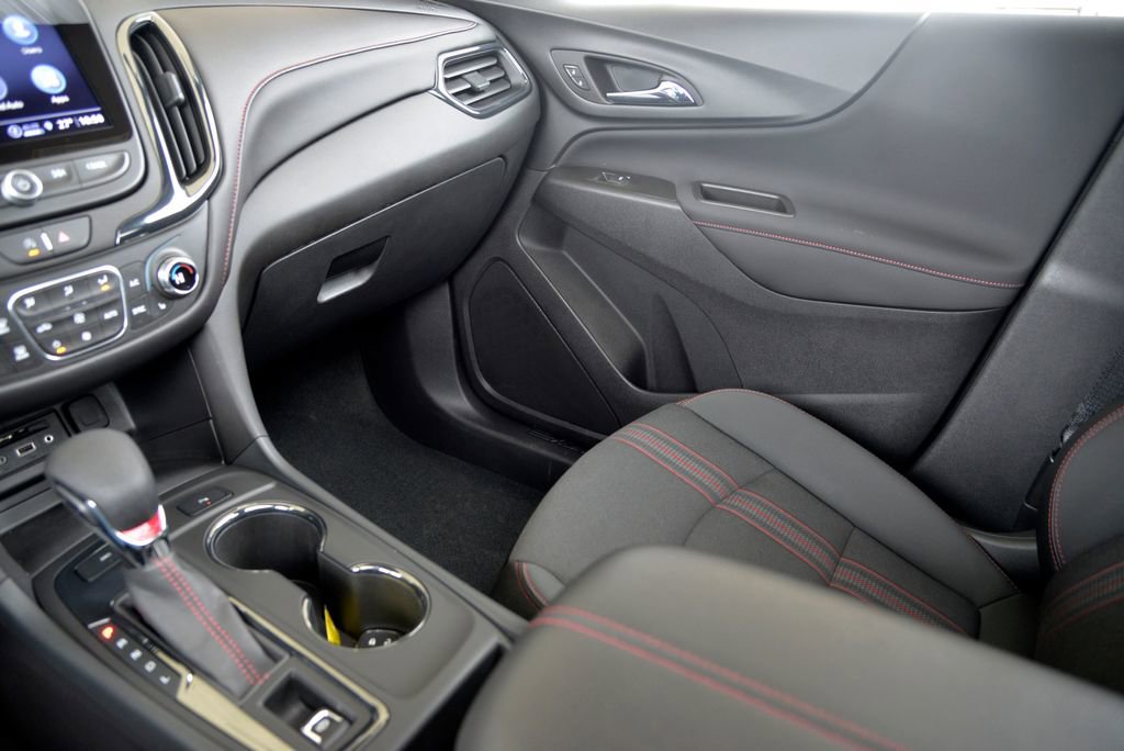 Used 2024 Chevrolet Equinox RS image 27