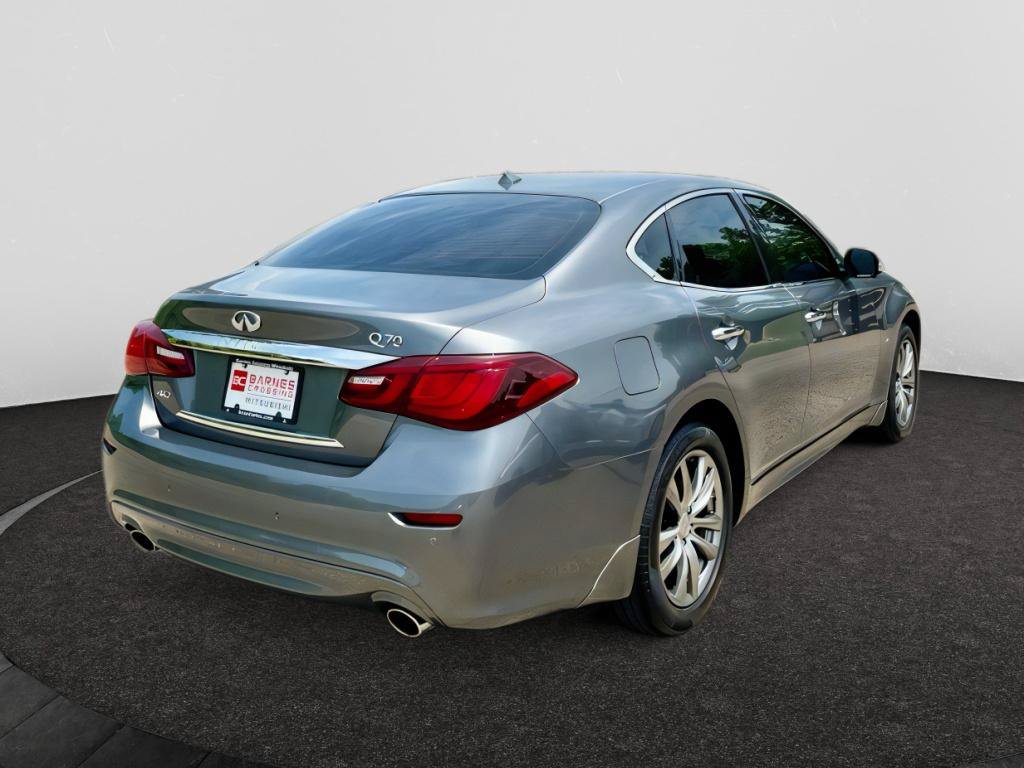 Used 2019 INFINITI Q70 Luxe w/ Proactive Package AWD/4WD image 5