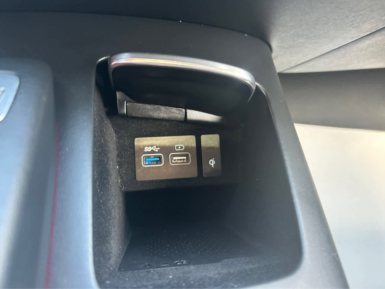 Used 2022 Genesis GV70 2.5T w/ Advanced Package image 27