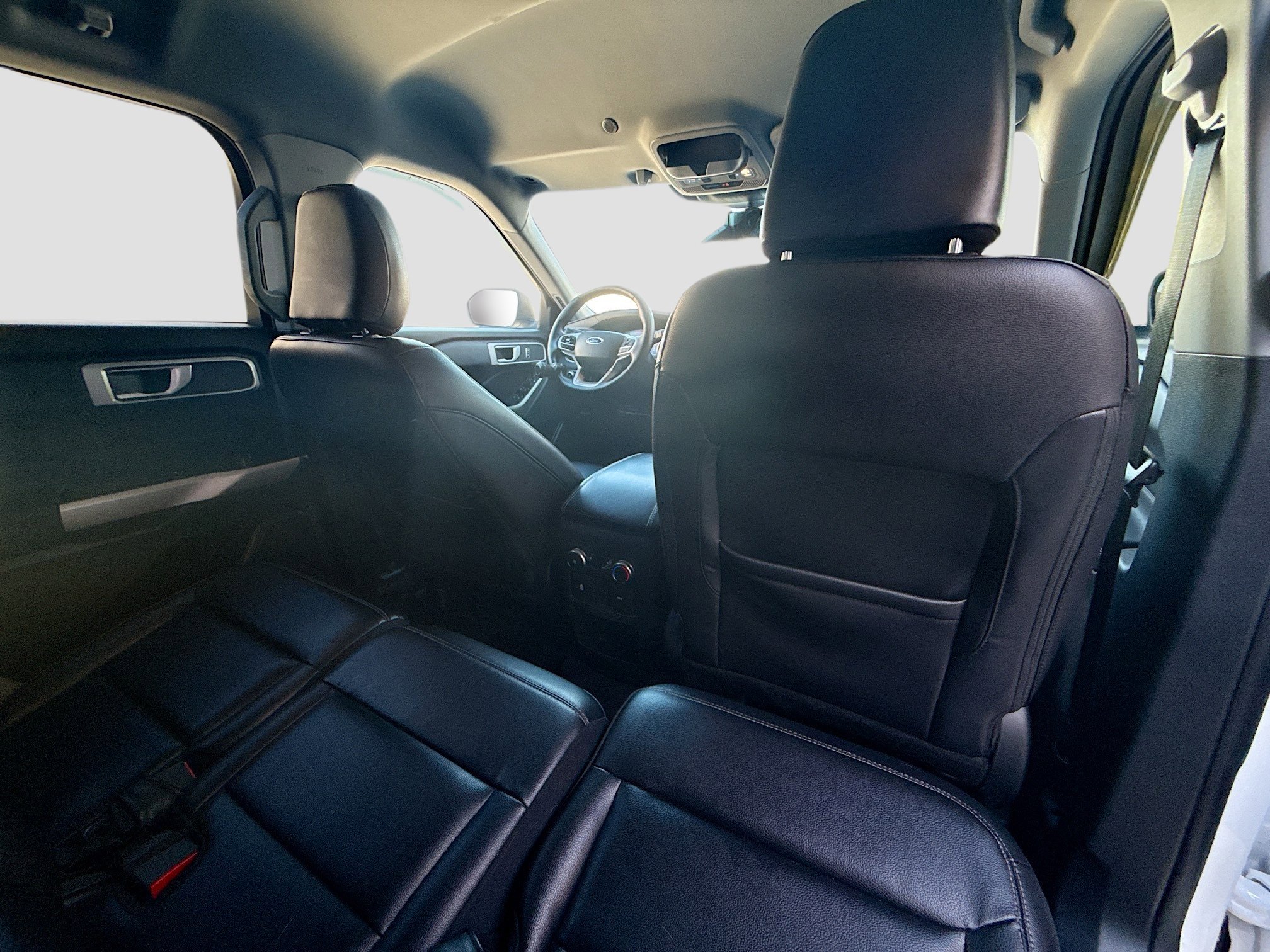 Used 2021 Ford Explorer XLT w/ Equipment Group 202A image 30