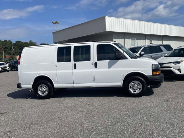 Used 2022 Chevrolet Express 2500 w/ Driver Convenience Package video 2
