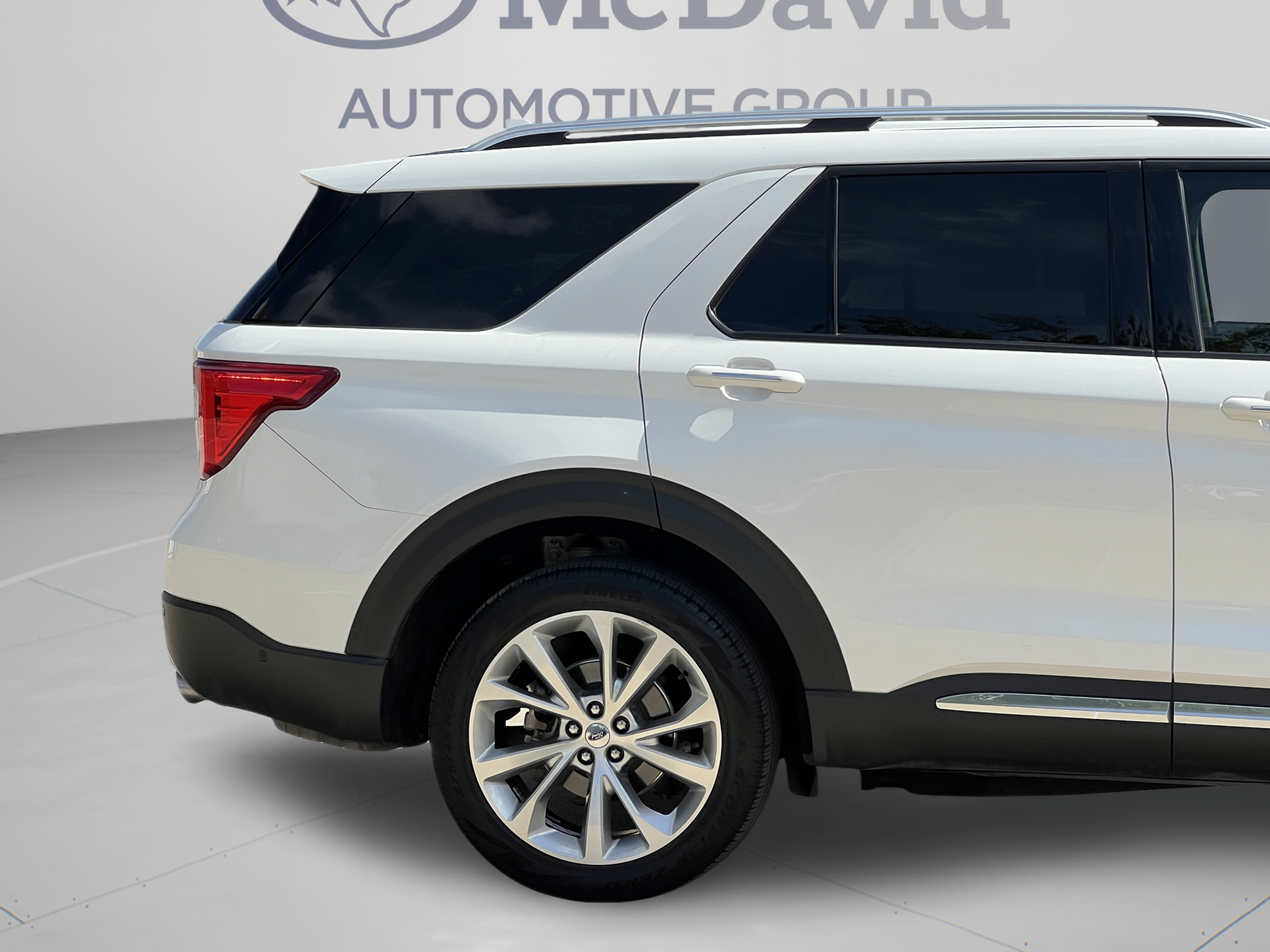 Used 2021 Ford Explorer Platinum w/ Equipment Group 601A AWD/4WD image 41
