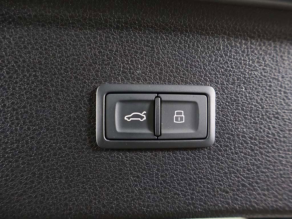 Used 2023 Audi Q5 2.0T Premium w/ Convenience Package image 20