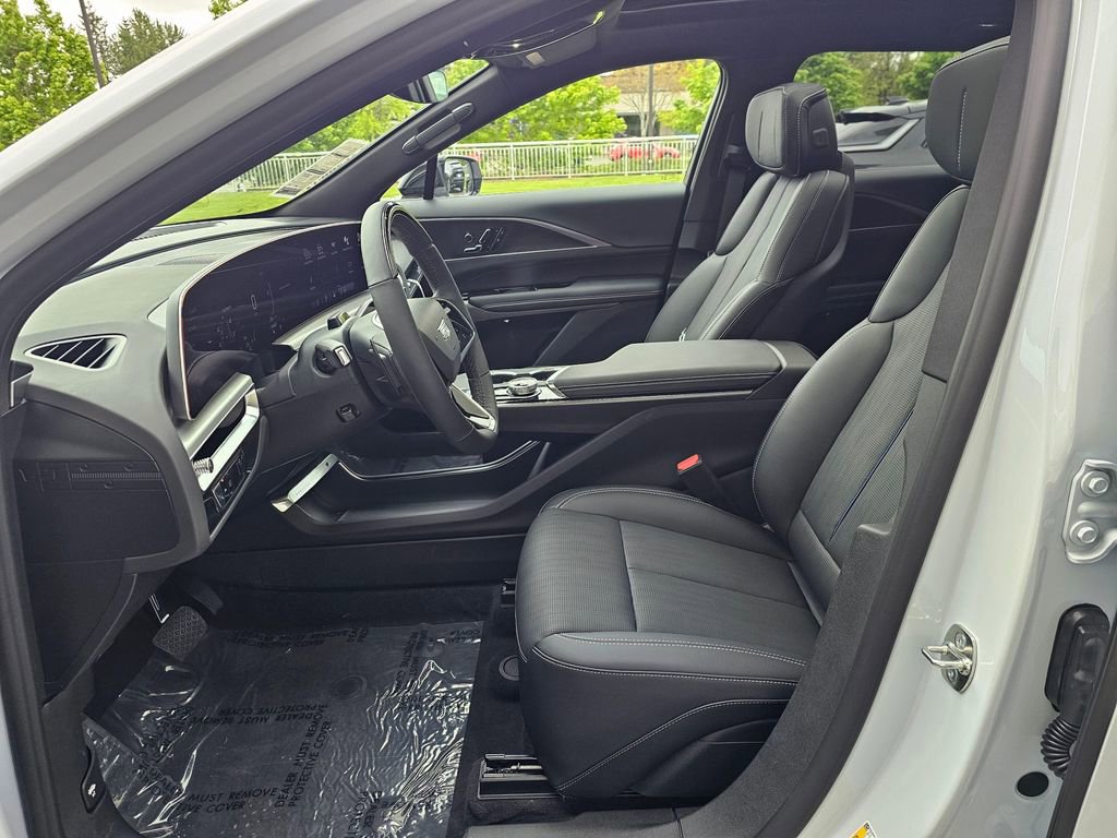 New 2026 Cadillac Lyriq Sport AWD/4WD image 20