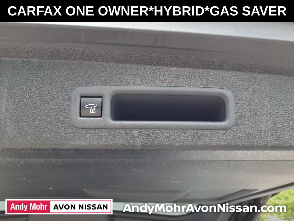 Used 2025 Toyota Sienna XLE FWD image 13