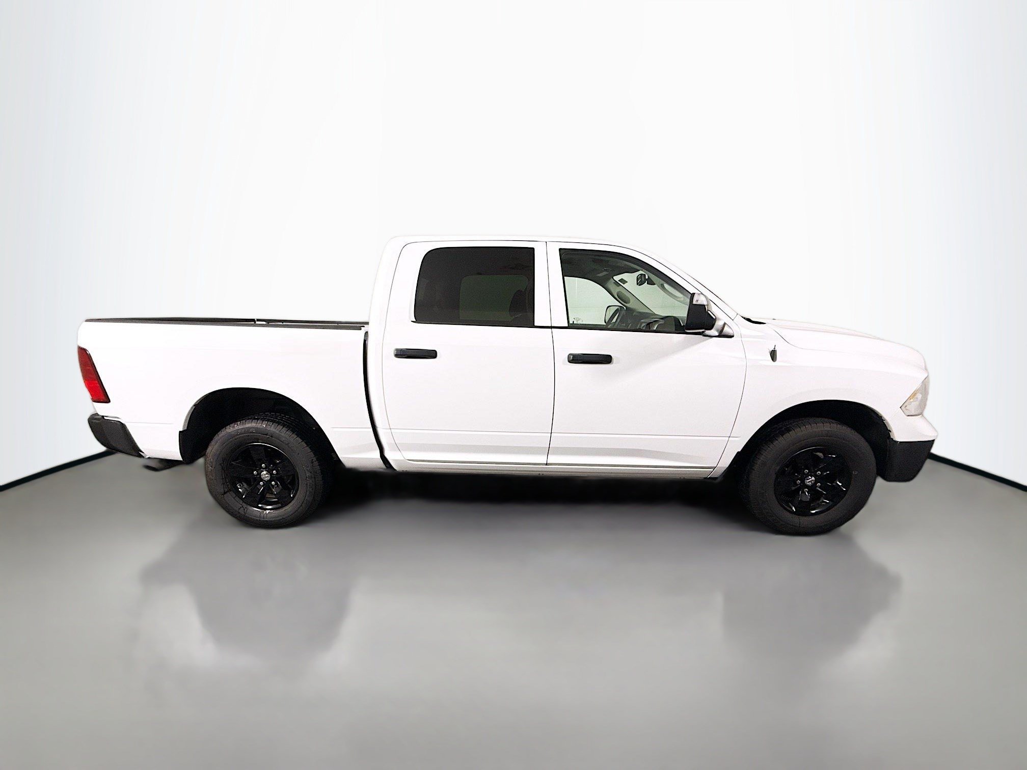 Used 2023 RAM 1500 Classic SLT w/ Trailer & Traction Group AWD/4WD image 11