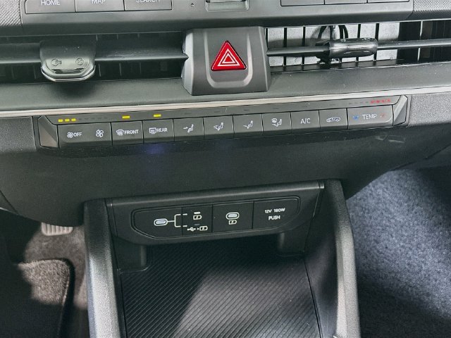 Used 2025 Kia K4 FWD image 20