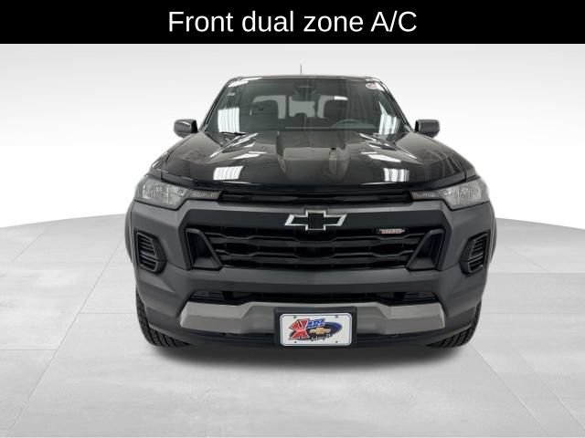 Certified 2025 Chevrolet Colorado Trail Boss AWD/4WD image 9