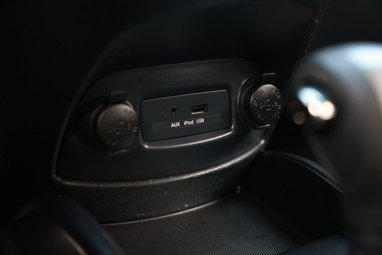 Used 2011 Kia Soul + FWD image 39