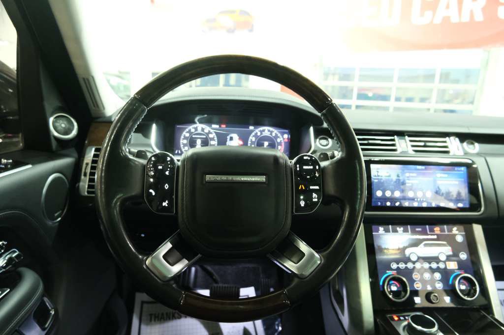 Used 2018 Land Rover Range Rover Supercharged AWD/4WD image 38