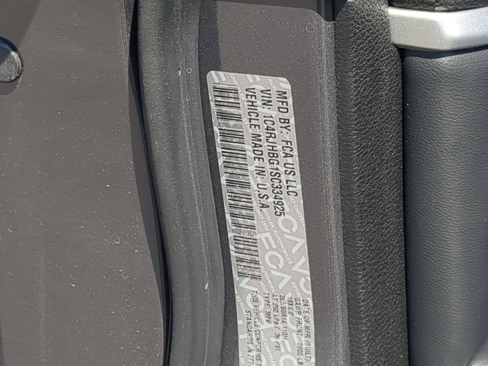 New 2025 Jeep Grand Cherokee Limited w/ Trailer Tow Package image 25