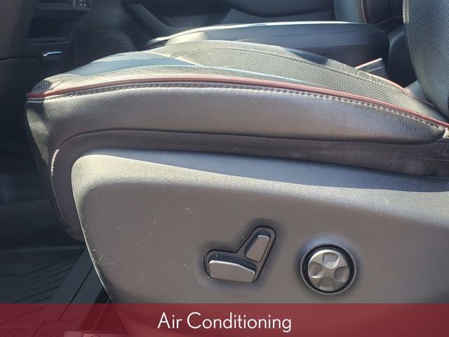 Used 2020 Chrysler Pacifica Limited image 14