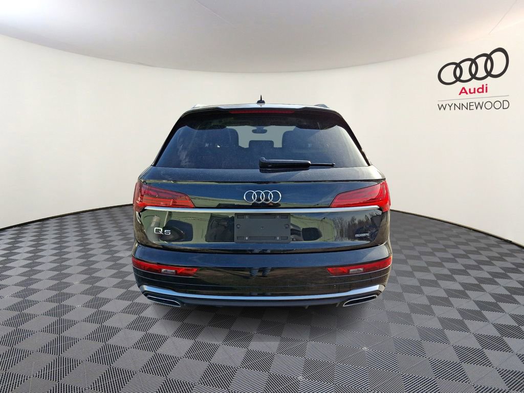Used 2021 Audi Q5 e Premium w/ Convenience Package image 5