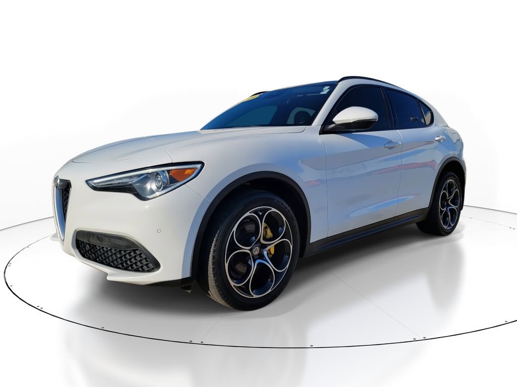 Used 2019 Alfa Romeo Stelvio Ti Sport w/ Quick Order Package 22S Sport image 2