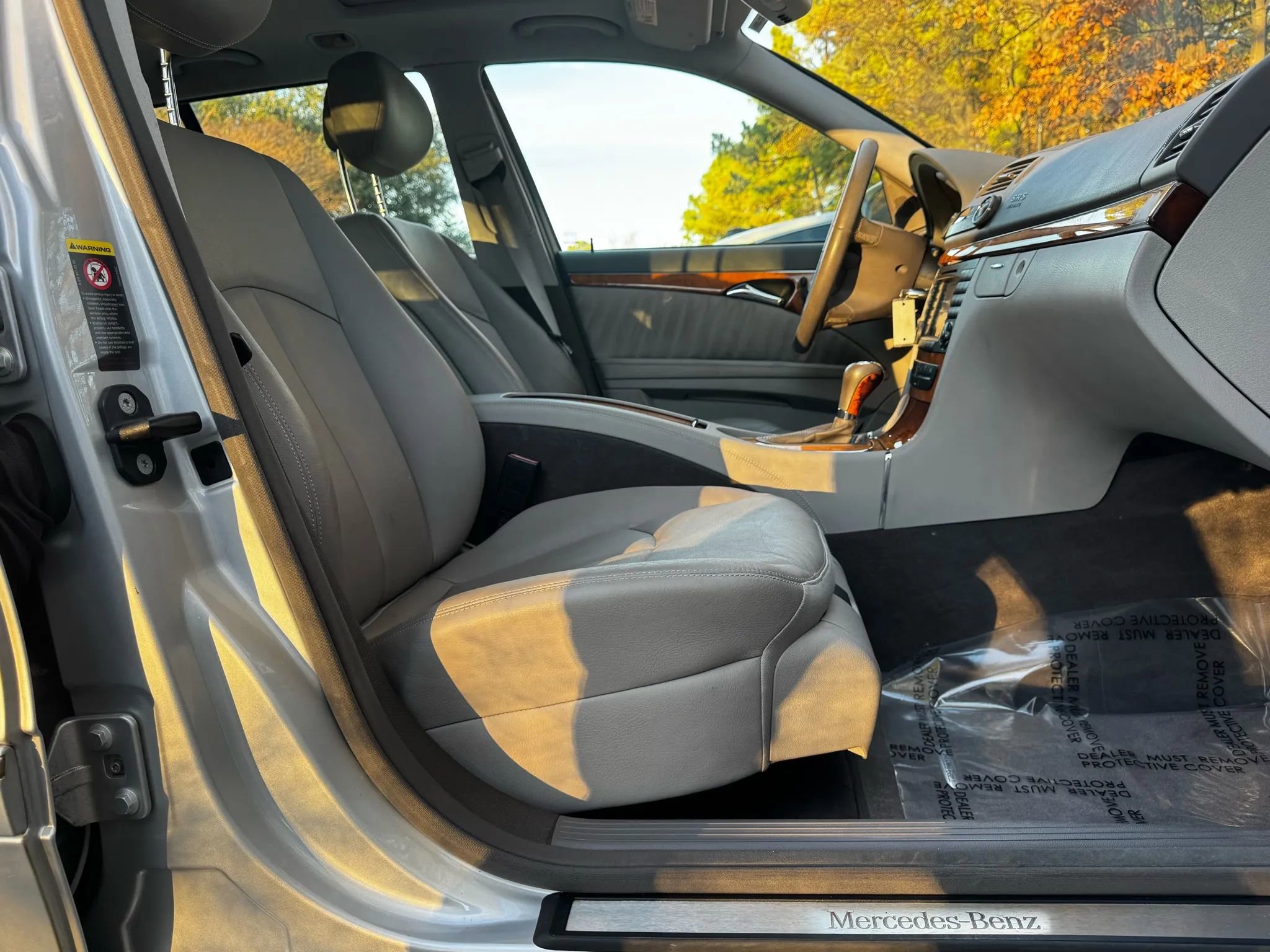 Used 2008 Mercedes-Benz E 350 4MATIC Wagon image 19