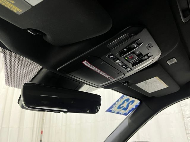 Used 2023 Toyota Highlander XSE AWD/4WD image 25