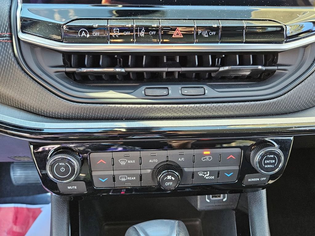 Used 2024 Jeep Compass Trailhawk image 18