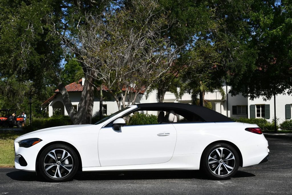 Used 2024 Mercedes-Benz CLE 300 4MATIC Cabriolet w/ Driver Assistance Package image 36