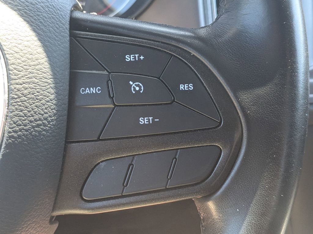 Used 2023 Dodge Charger SXT RWD image 17