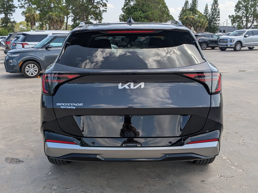 Certified 2026 Kia Sportage SX FWD image 7