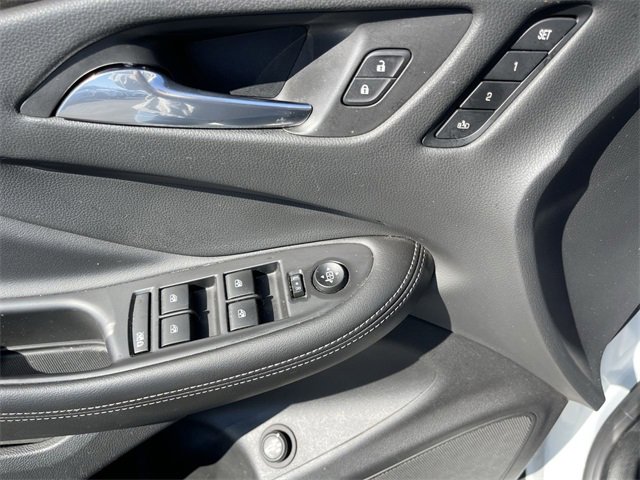 Used 2020 Buick Envision Essence image 13