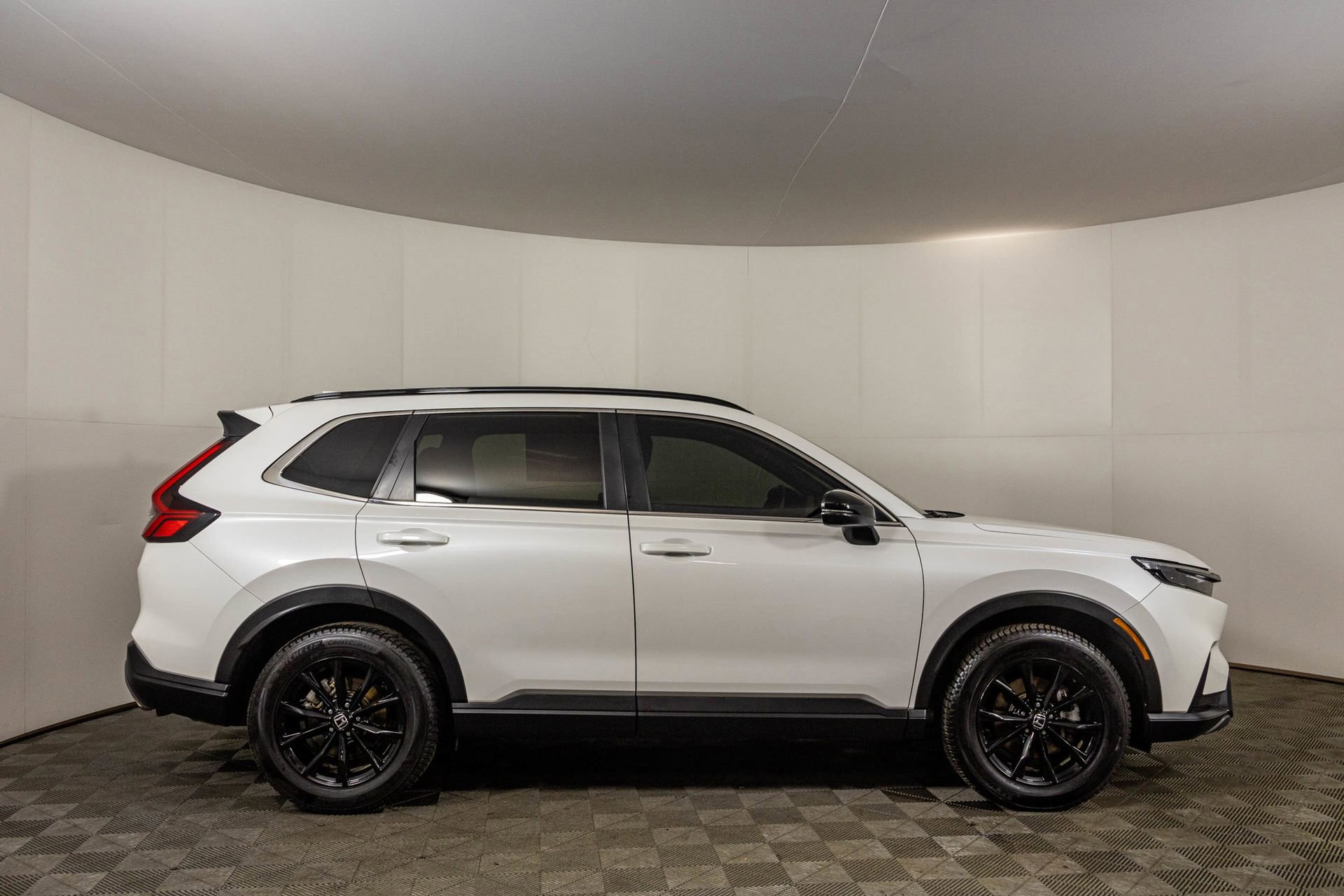 Used 2024 Honda CR-V Sport image 16