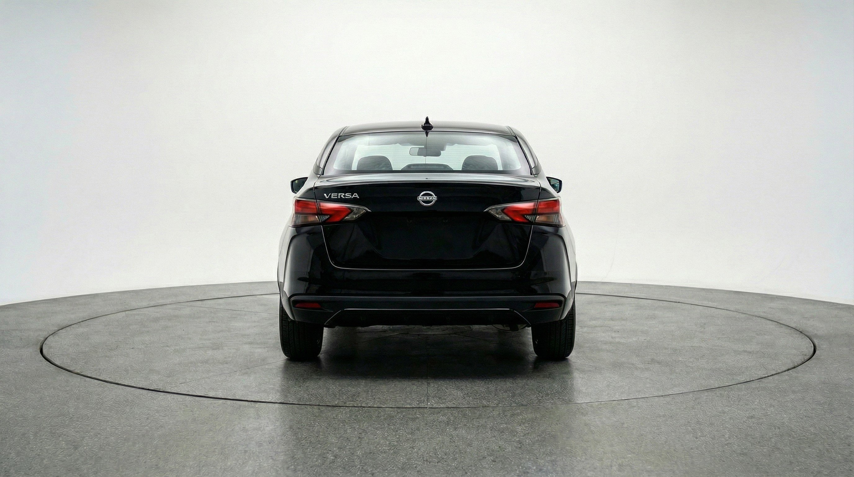 Used 2025 Nissan Versa SV FWD image 7
