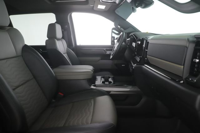 Used 2025 Chevrolet Silverado 2500 ZR2 AWD/4WD image 35