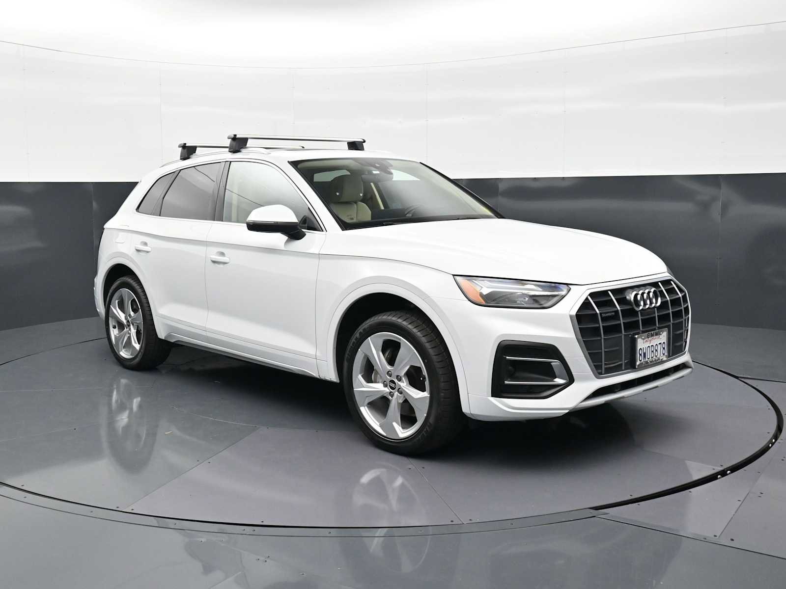 Used 2021 Audi Q5 2.0T Premium Plus w/ Premium Plus Package AWD/4WD image 3