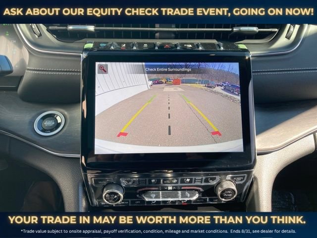 New 2023 Jeep Grand Cherokee Overland AWD/4WD image 11