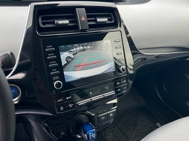 Used 2020 Toyota Prius LE AWD/4WD image 19
