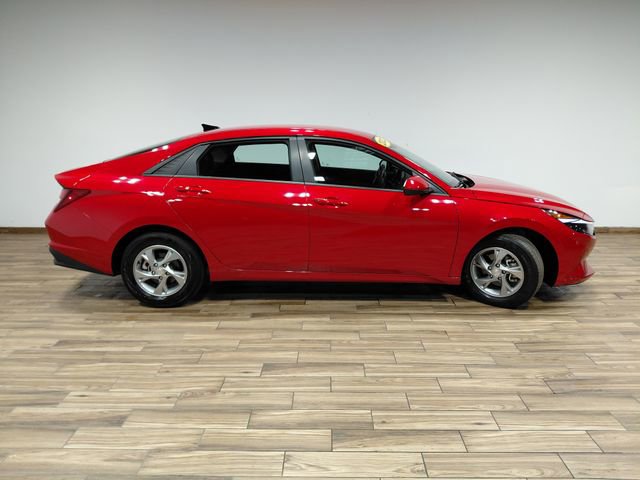 Used 2022 Hyundai Elantra SE image 14