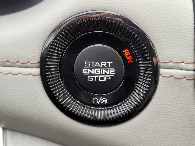Used 2024 Jeep Compass Limited image 24