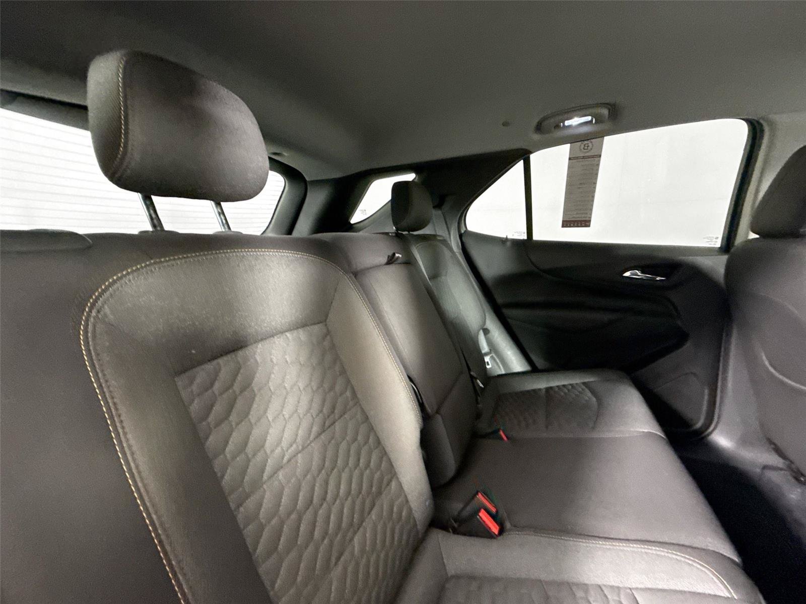 Used 2020 Chevrolet Equinox LT AWD/4WD image 37