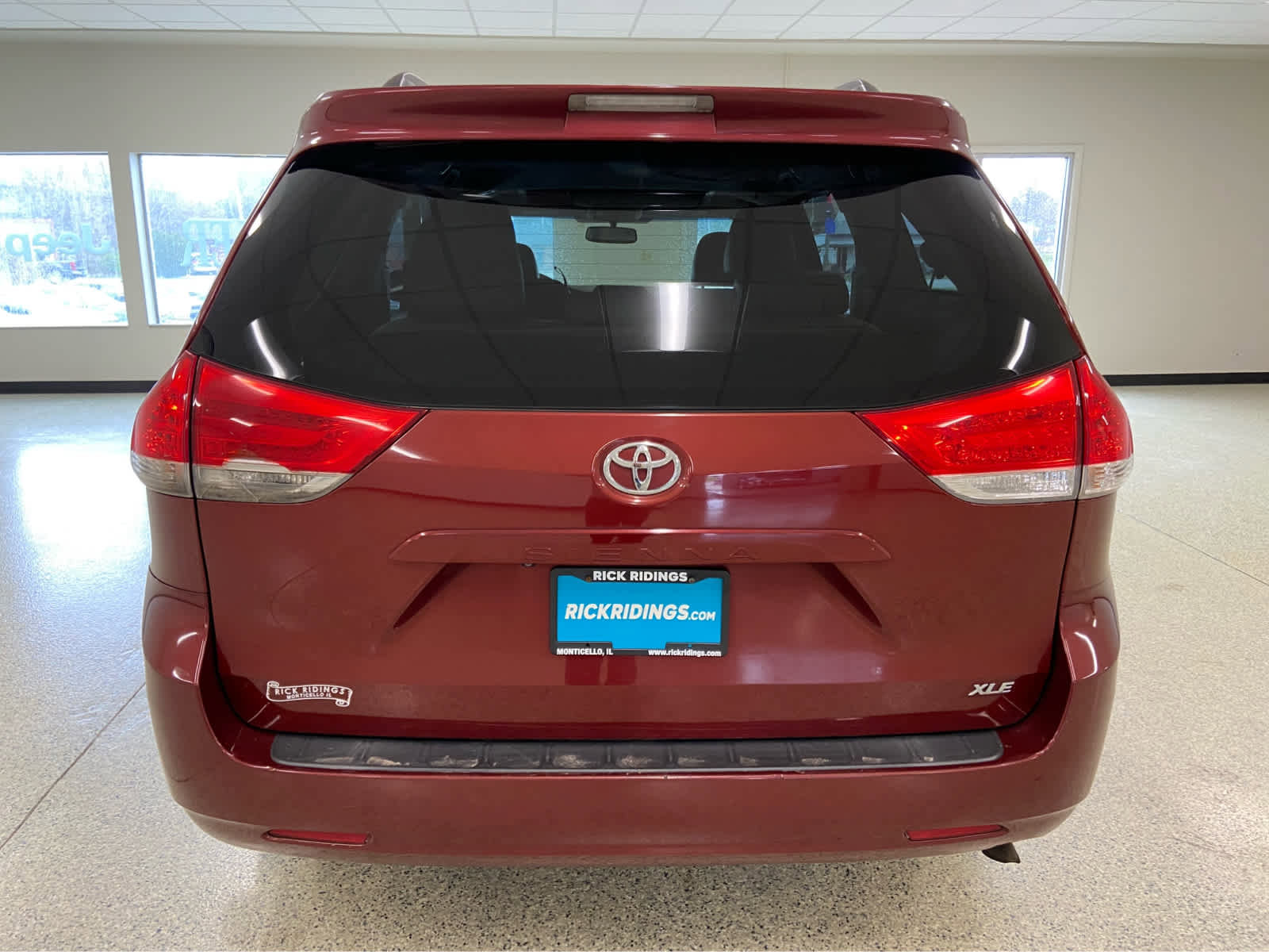 Used 2013 Toyota Sienna XLE FWD image 6