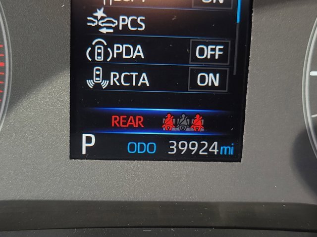 Used 2023 Toyota Corolla LE image 29