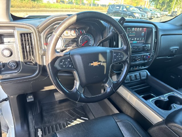 Used 2018 Chevrolet Silverado 1500 LTZ Z71 w/ Redline Edition AWD/4WD image 14