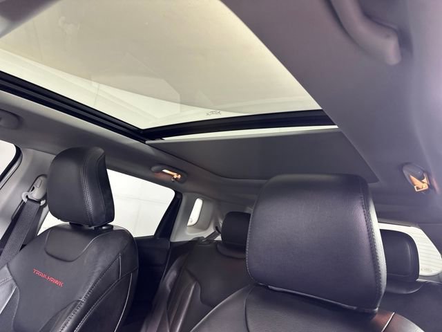 Used 2022 Jeep Compass Trailhawk w/ Sun and Sound Group image 12