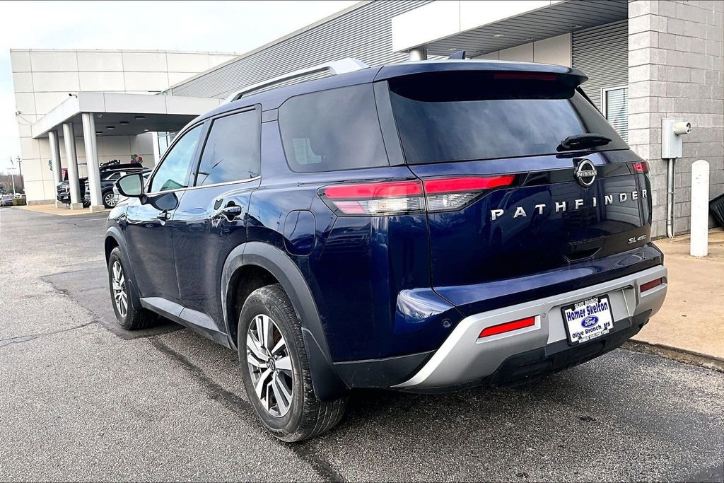 Used 2022 Nissan Pathfinder SL image 3