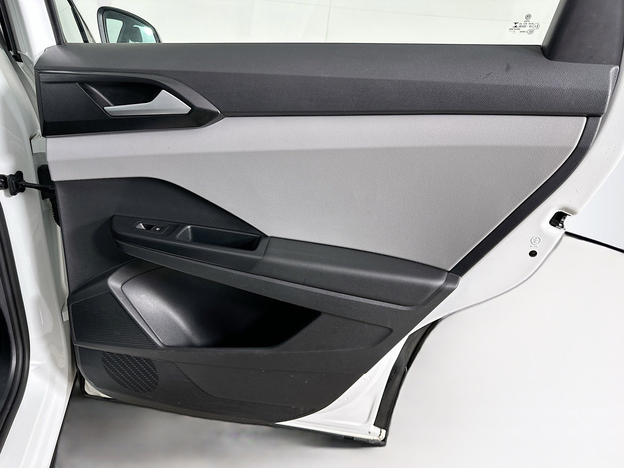 Used 2022 Volkswagen Taos S w/ IQ Drive S Package image 28