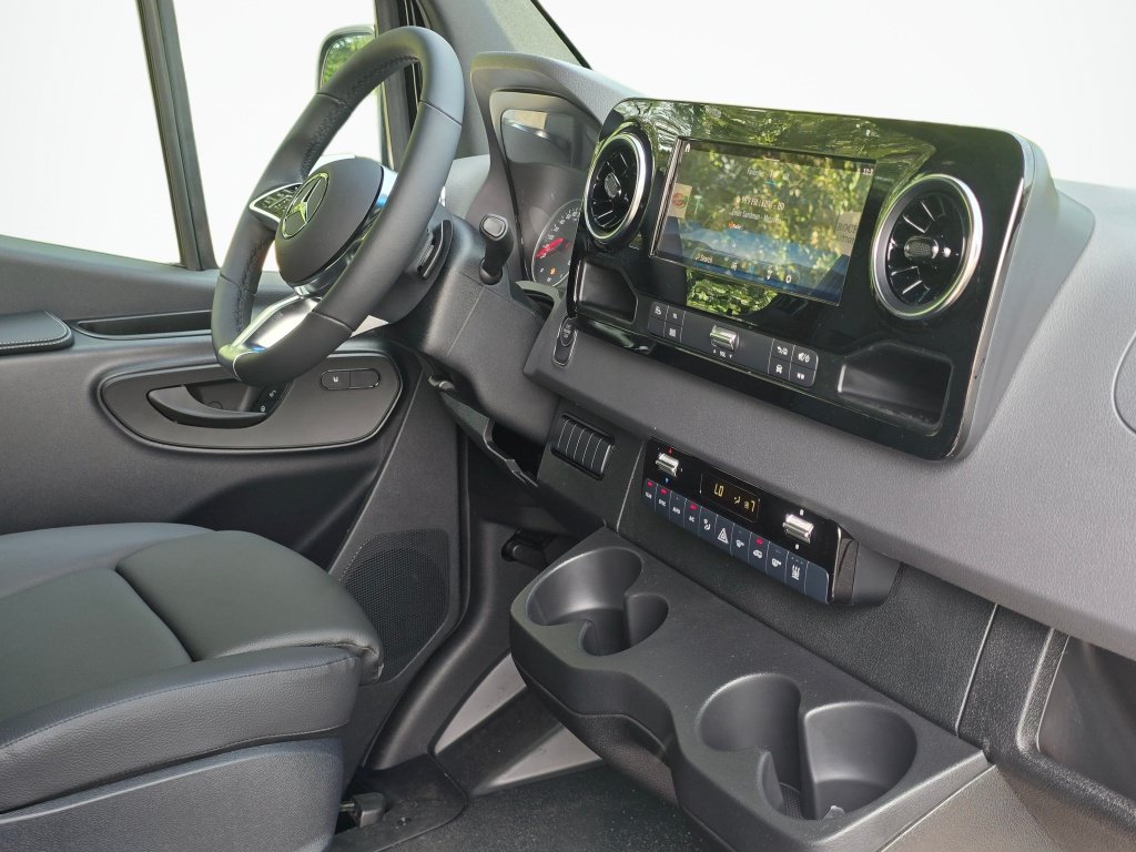 New 2026 Mercedes-Benz Sprinter 2500 image 24