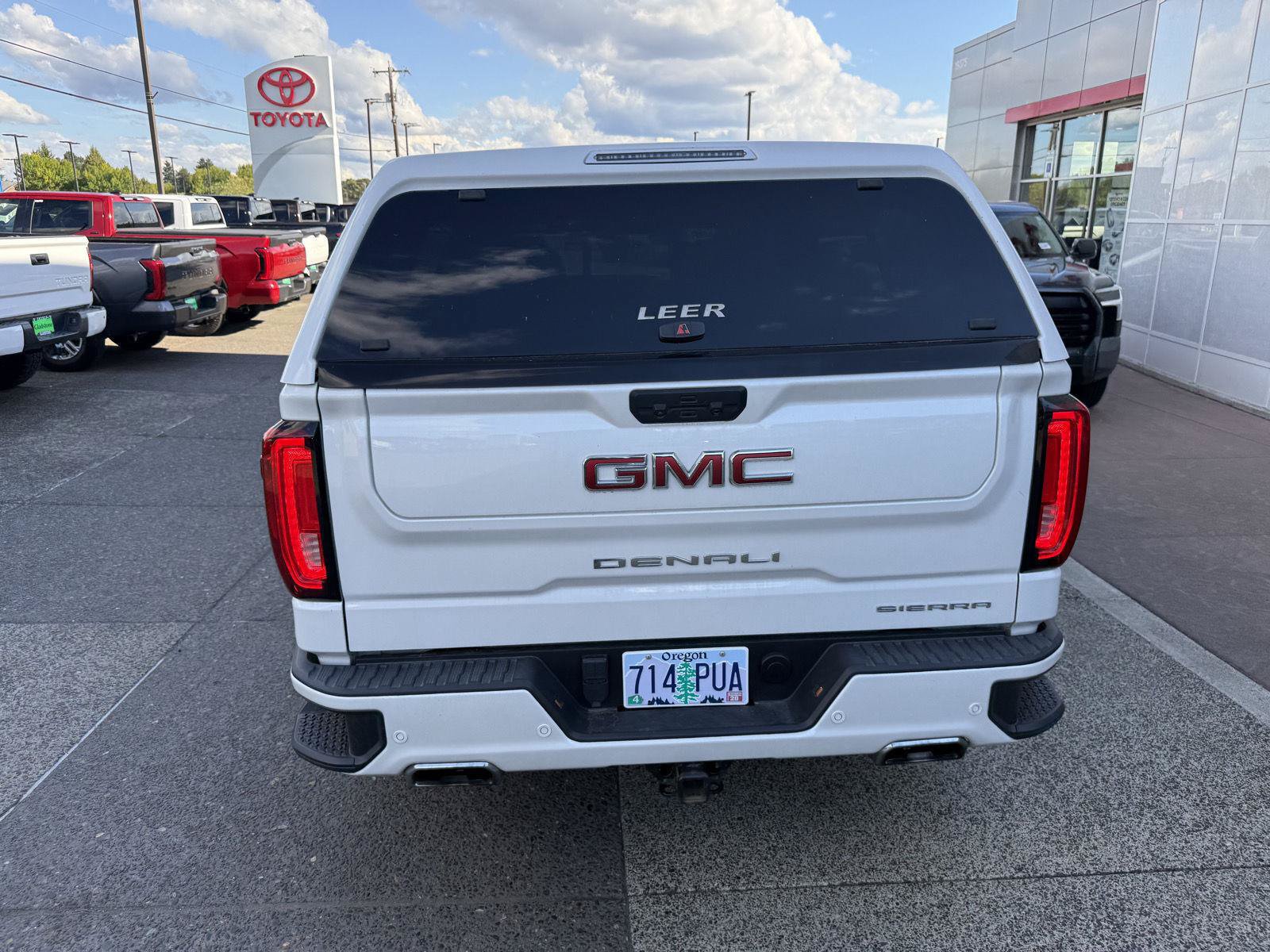 Used 2024 GMC Sierra 1500 Denali w/ Denali Reserve Package AWD/4WD image 5