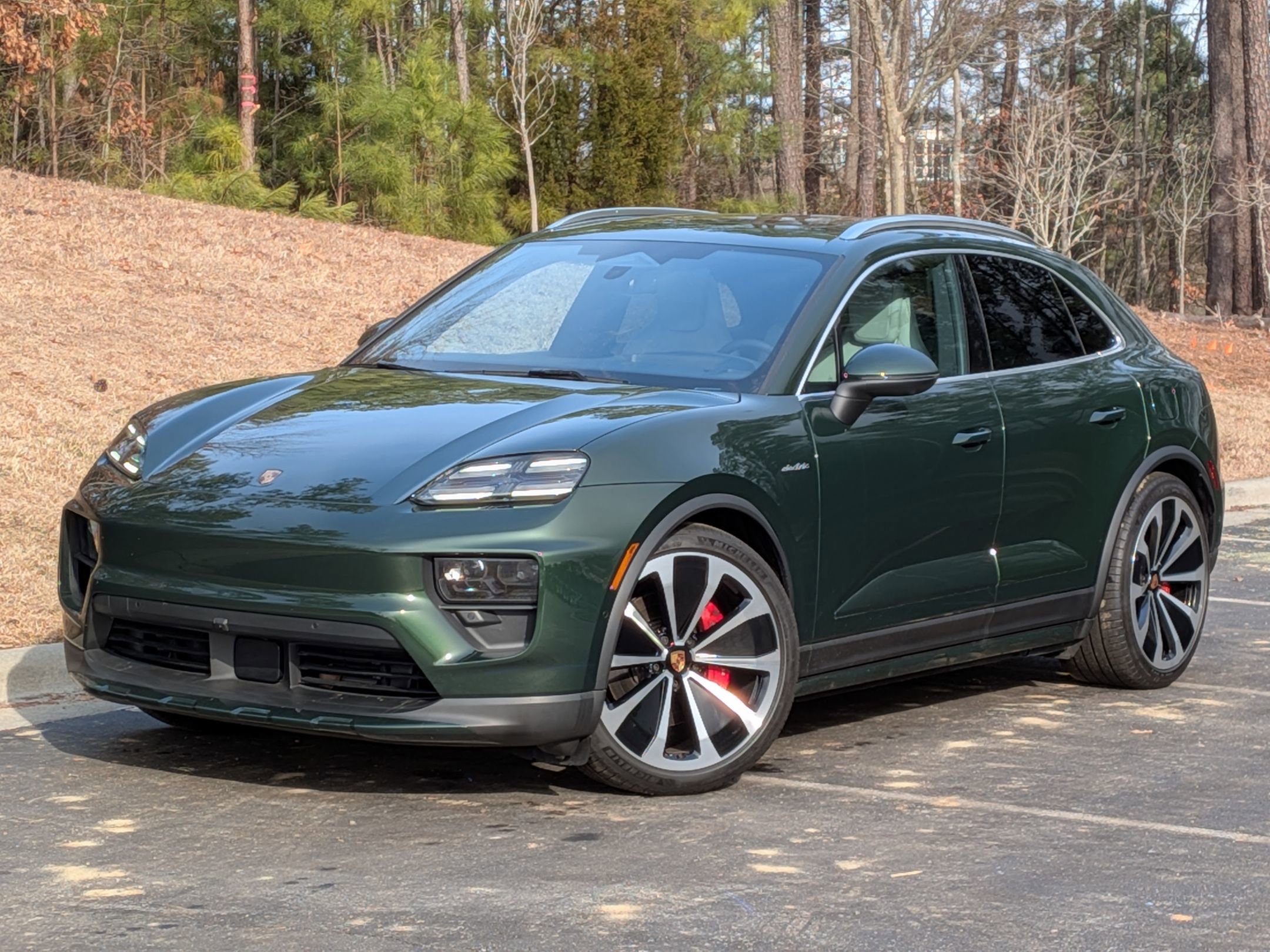 Certified 2025 Porsche Macan 4S Electric AWD/4WD video 1