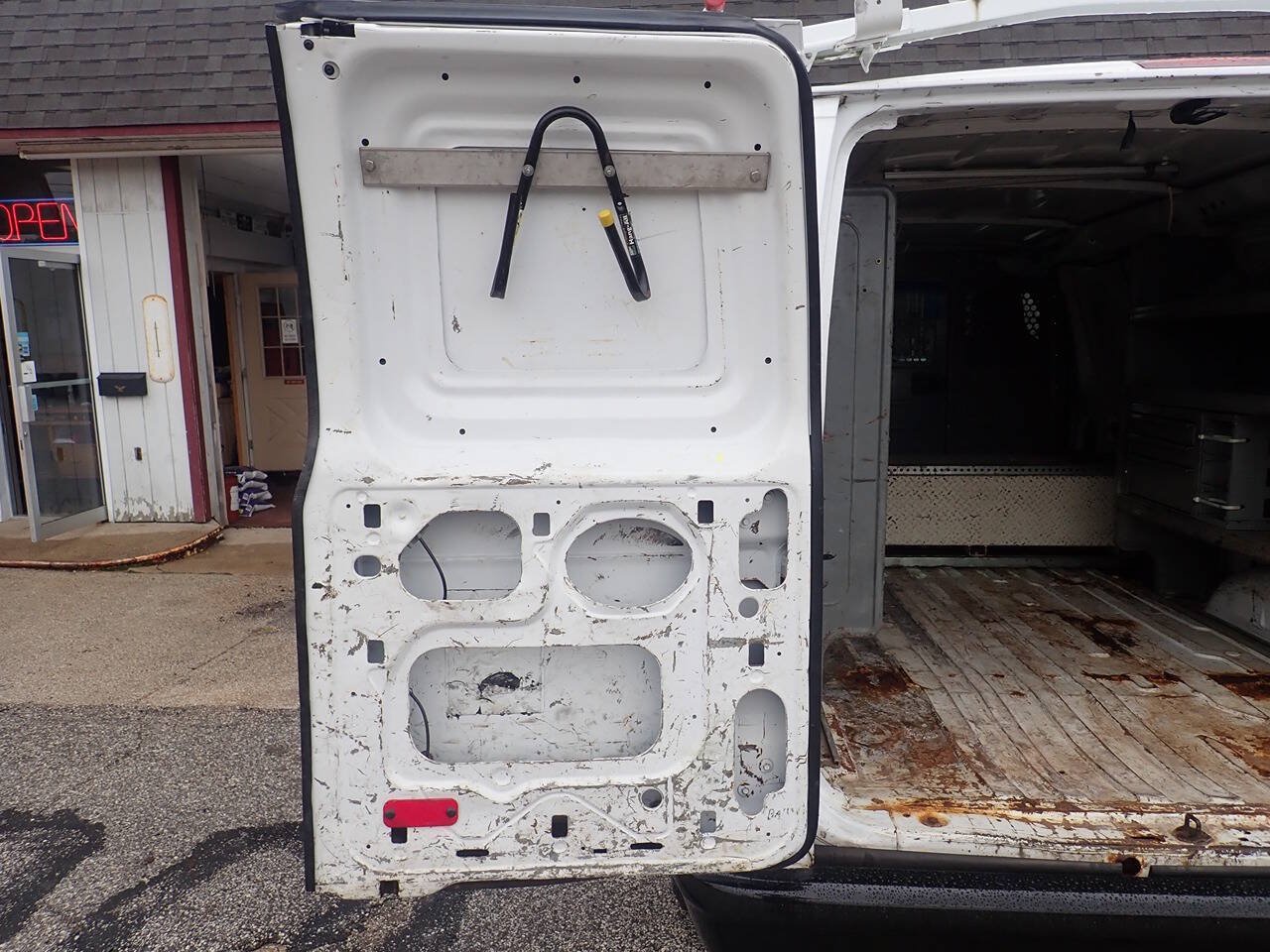 Used 2012 Ford E-250 and Econoline 250 w/ Commercial Cargo Van Pkg RWD image 14